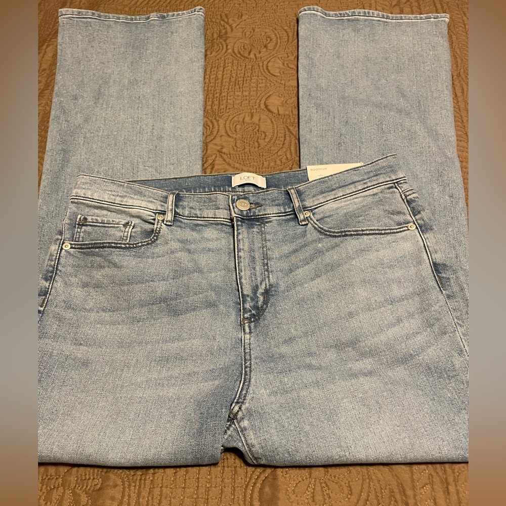Loft Outlet Bootcut Jeans. Size 8. NWT